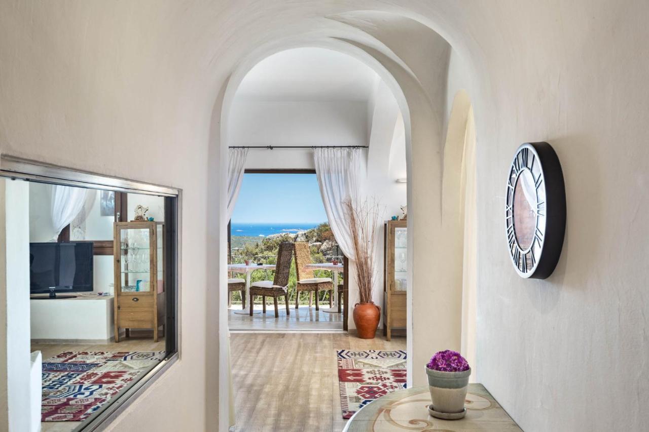 Iconic Luxury Suites Abbiadori Bagian luar foto