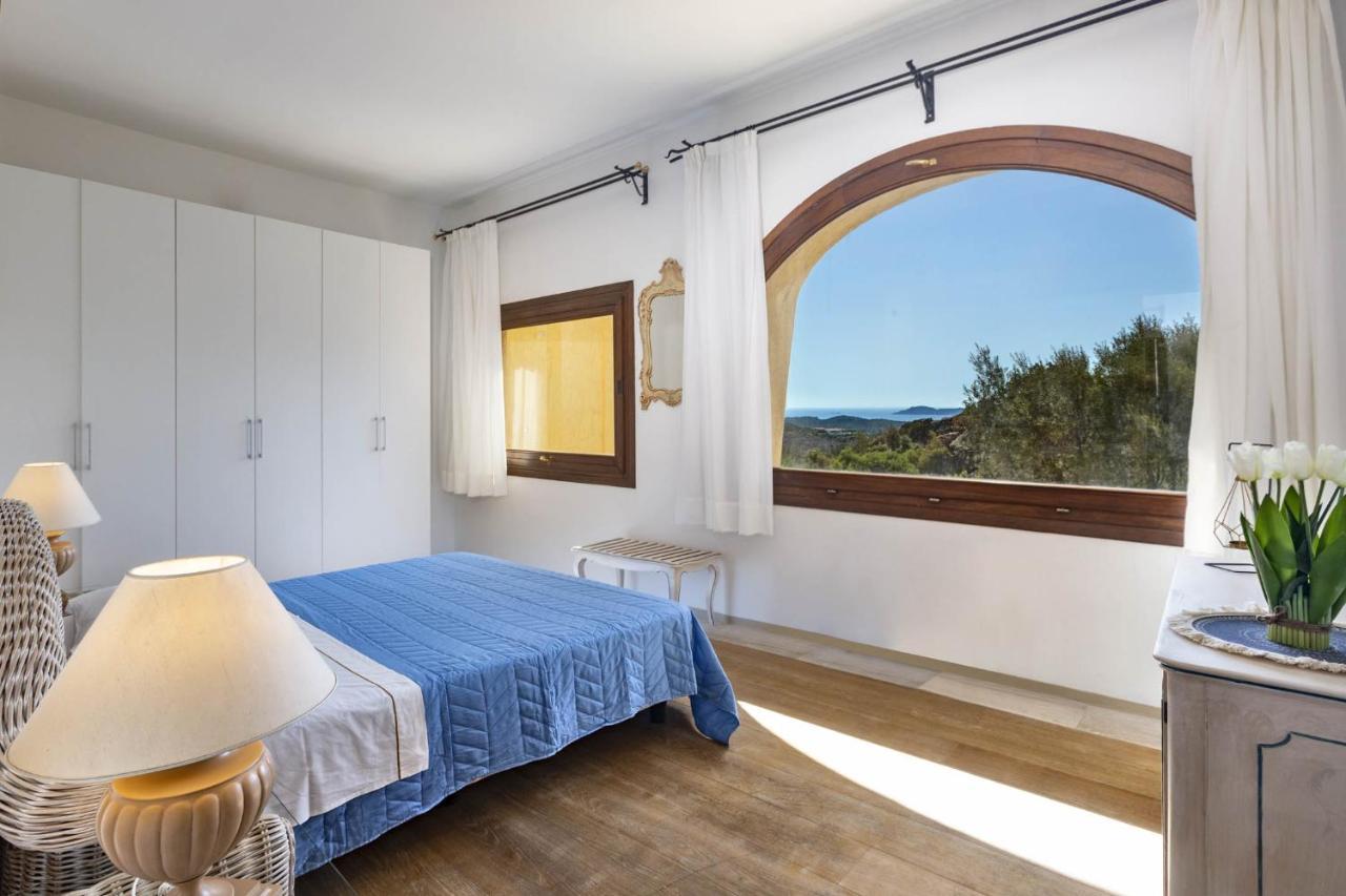 Iconic Luxury Suites Abbiadori Bagian luar foto